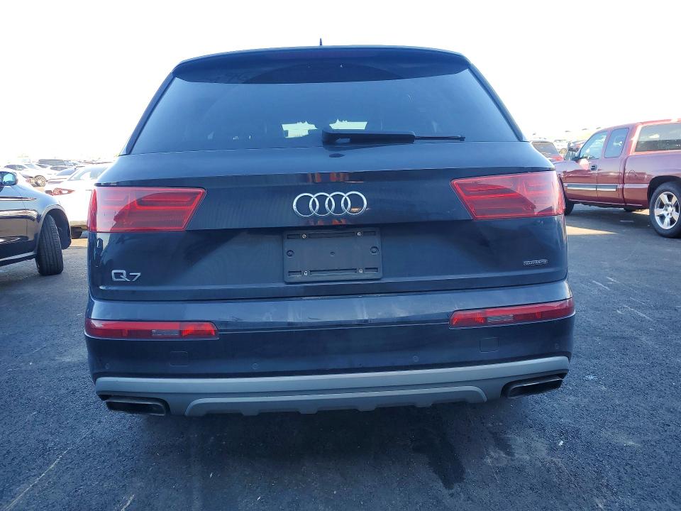 2018 Audi Q7 მანქანა იყიდება აუქციონზე, vin: WA1LHAF71JD046036, აუქციონის ნომერი: 78895705