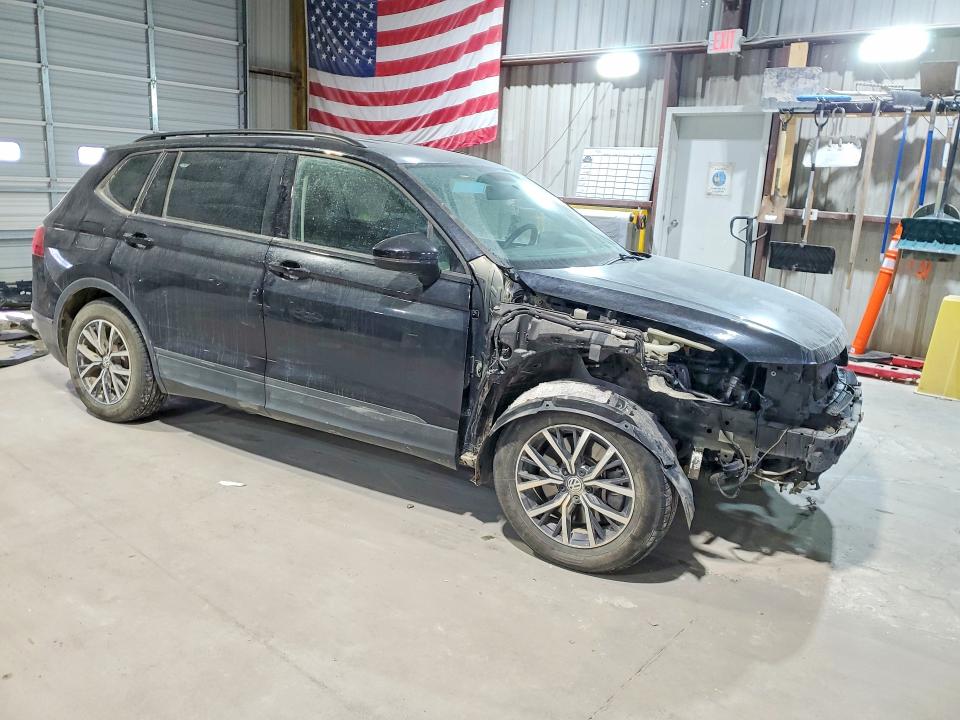 75822645 :رقم المزاد ، 3VV1B7AX8MM063709 vin ، 2021 Volkswagen Tiguan مزاد بيع