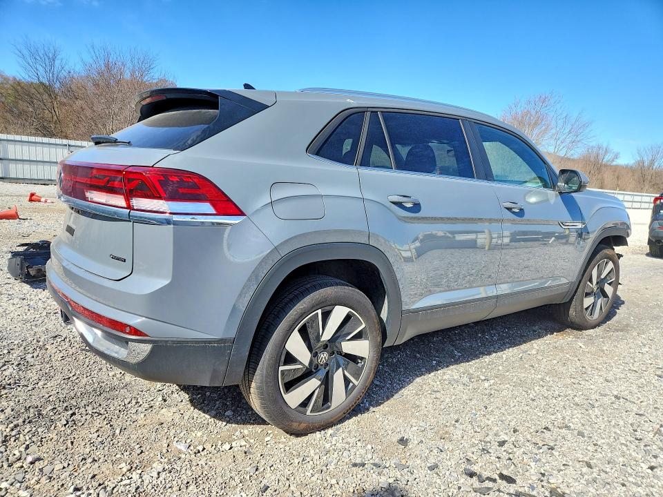 78325325 :رقم المزاد ، 1V2KE2CAXSC214150 vin ، 2025 Volkswagen Atlas Cross Sport مزاد بيع