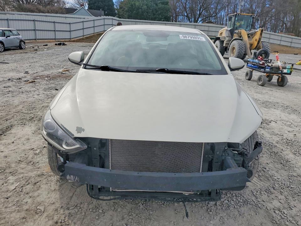Продажа на аукционе авто 2017 Hyundai Elantra, vin: 5NPD74LF2HH112608, номер лота: 98799895