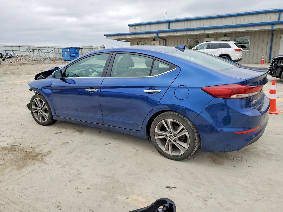 77933395 :رقم المزاد ، 5NPD84LF5HH051817 vin ، 2017 Hyundai Elantra مزاد بيع
