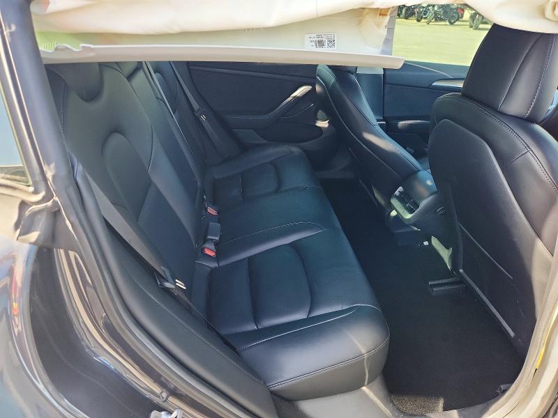 78454585 :رقم المزاد ، 5YJ3E1EBXMF995358 vin ، 2021 Tesla Model 3 مزاد بيع