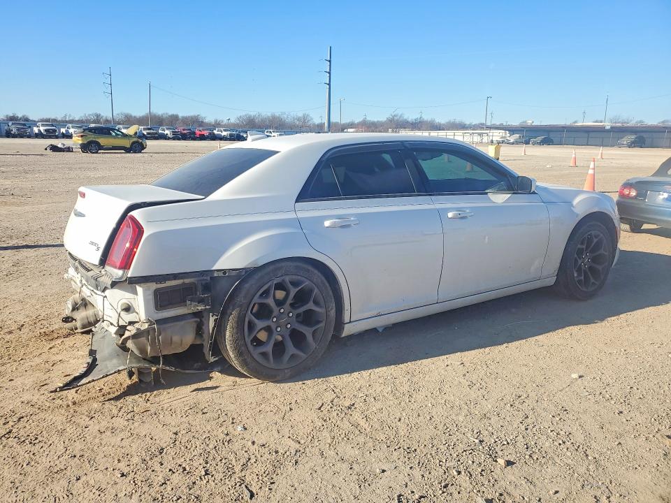 Продажа на аукционе авто 2020 Chrysler 300, vin: 2C3CCABG8LH137387, номер лота: 76423015