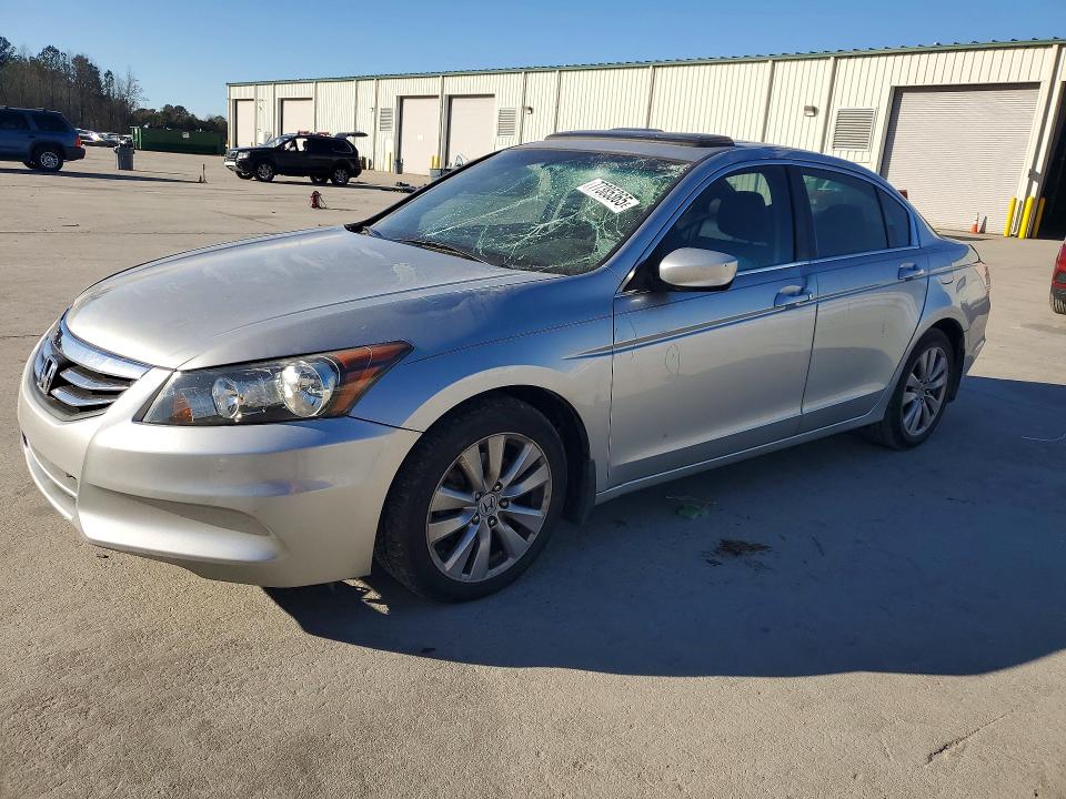 Auction sale of the 2012 Honda Accord, vin: 1HGCP2F80CA183871, lot number: 77385365