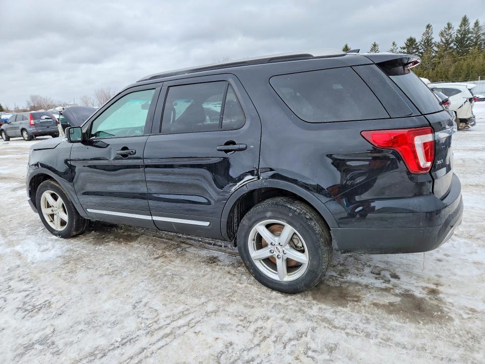 72607995 :رقم المزاد ، 1FM5K8D87HGA00378 vin ، 2017 Ford Explorer مزاد بيع