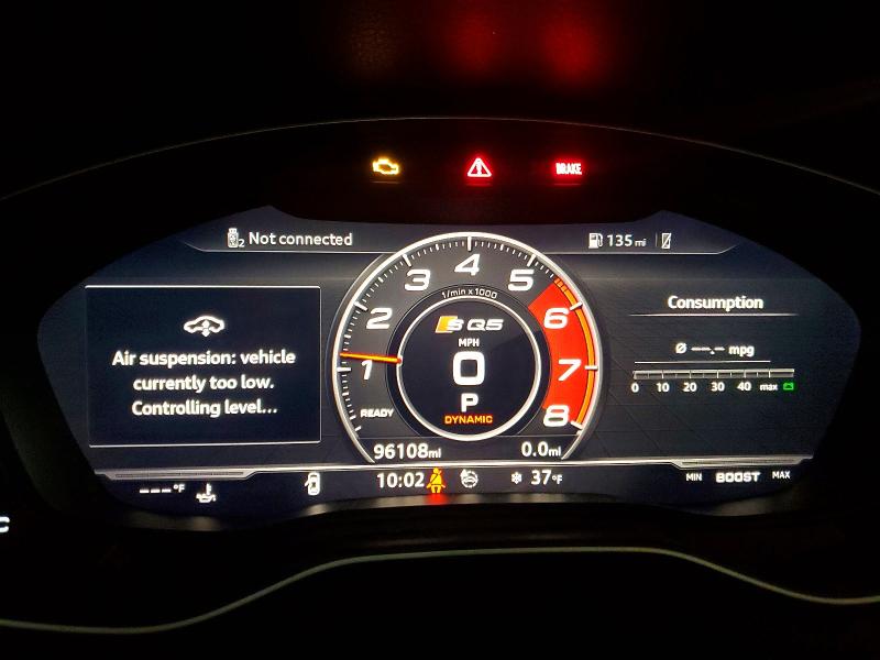 2018 Audi Sq5 მანქანა იყიდება აუქციონზე, vin: WA1C4AFY2J2056218, აუქციონის ნომერი: 77429175