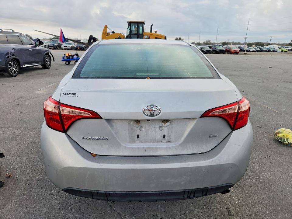 76321735 :رقم المزاد ، 2T1BURHE4JC029042 vin ، 2018 Toyota Corolla مزاد بيع