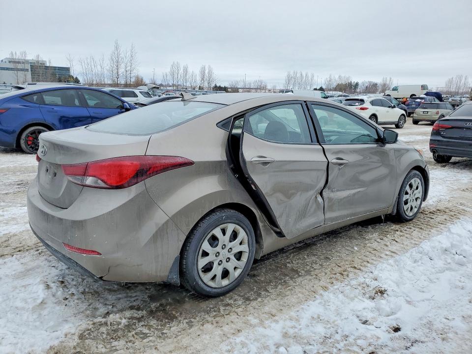 72387345 :رقم المزاد ، 5NPDH4AE9FH581974 vin ، 2015 Hyundai Elantra مزاد بيع