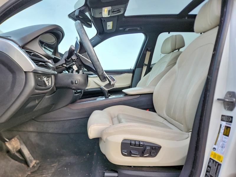Продаж на аукціоні авто 2015 Bmw X5, vin: 5UXKS4C50F0J99575, номер лоту: 77685665