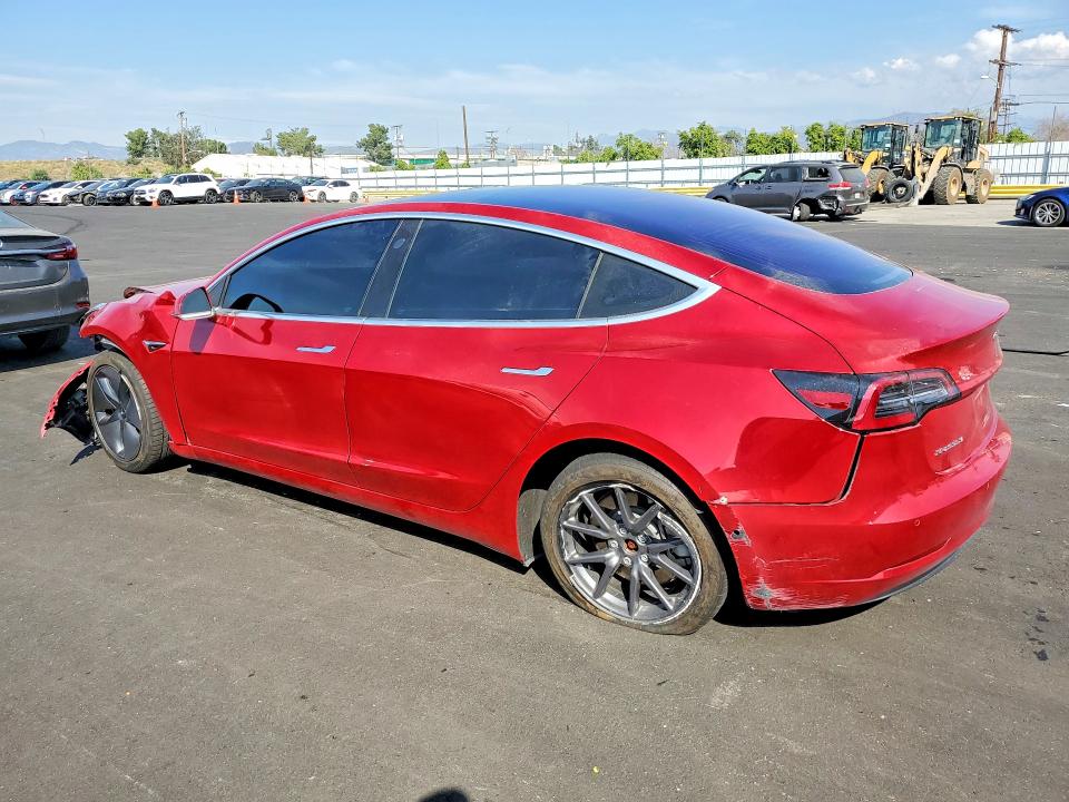 Продажа на аукционе авто 2018 Tesla Model 3, vin: 5YJ3E1EA2JF012952, номер лота: 76544975