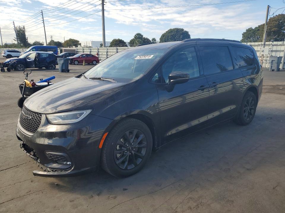 Продажа на аукционе авто 2021 Chrysler Pacifica, vin: 2C4RC1BG2MR565697, номер лота: 75229315