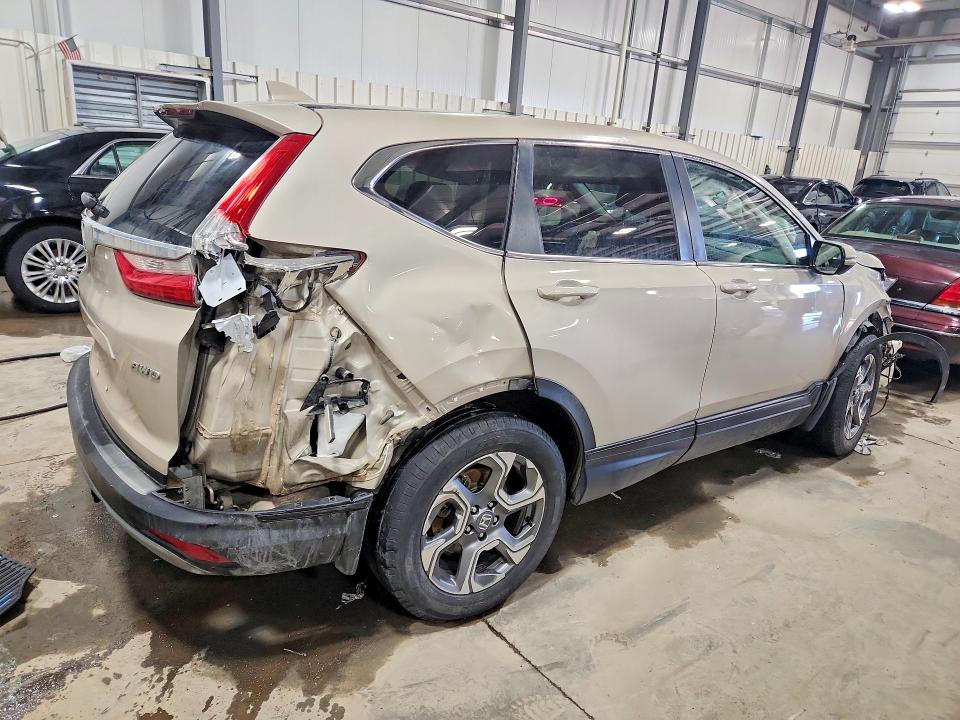 75050715 :رقم المزاد ، 2HKRW2H59JH679420 vin ، 2018 Honda Cr-v مزاد بيع