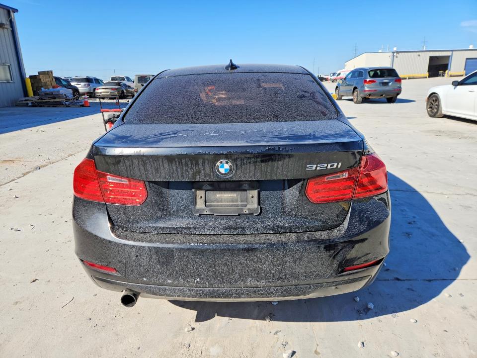 Продажа на аукционе авто 2015 Bmw 320, vin: WBA3B1G51FNT02517, номер лота: 76478715