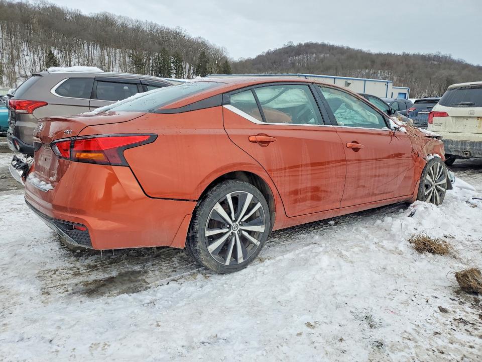 76440615 :رقم المزاد ، 1N4BL4CV4MN406845 vin ، 2021 Nissan Altima مزاد بيع