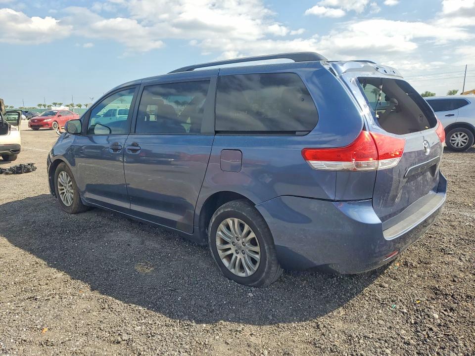 78521105 :رقم المزاد ، 5TDYK3DC2ES508123 vin ، 2014 Toyota Sienna مزاد بيع