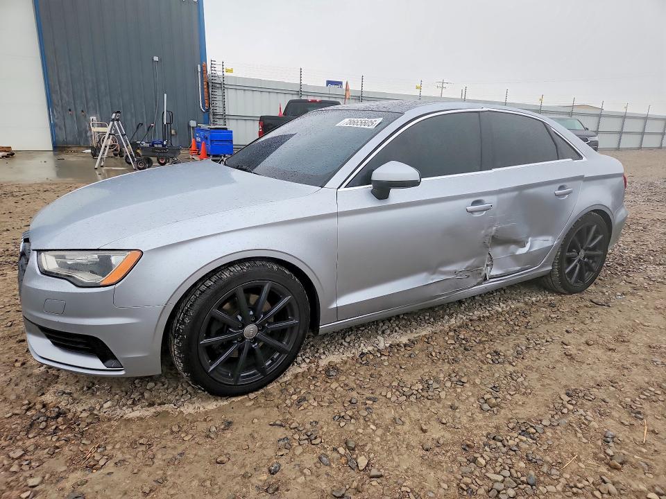 Продажа на аукционе авто 2015 Audi A3, vin: WAUEFGFF9F1087633, номер лота: 78665605