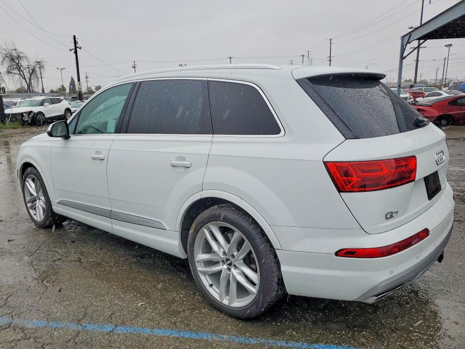 Продаж на аукціоні авто 2018 Audi Q7, vin: WA1VABF72JD007135, номер лоту: 77183845
