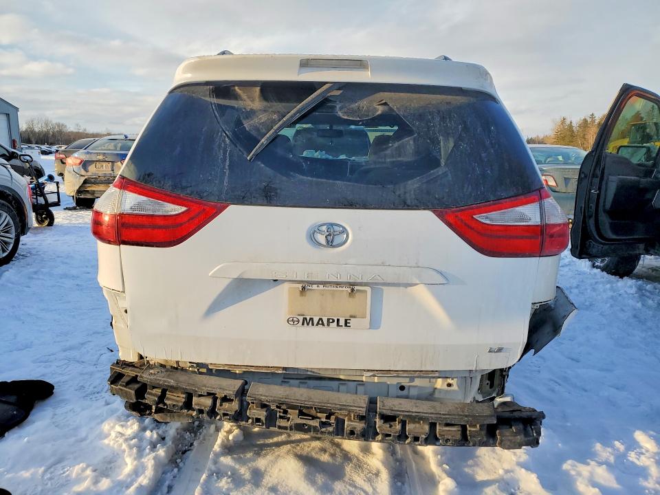 Продаж на аукціоні авто 2015 Toyota Sienna, vin: 5TDKK3DCXFS609398, номер лоту: 74110305