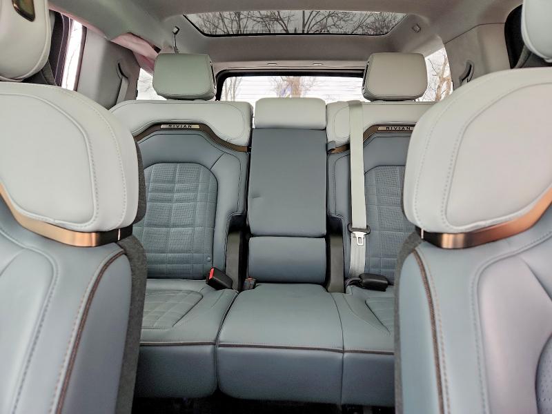 2026 Rivian R1s მანქანა იყიდება აუქციონზე, vin: 7PDSGBBP1TN081911, აუქციონის ნომერი: 75428385
