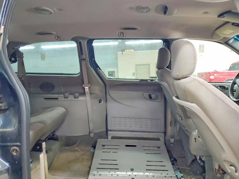 Aukcja sprzedaży 2001 Chrysler Town & Country, vin: 2C4GP74L61R407500, numer aukcji: 77874645
