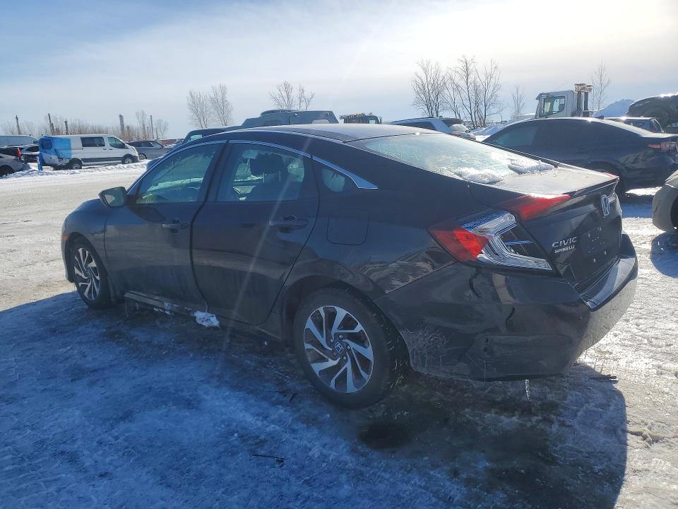 77573855 :رقم المزاد ، 2HGFC2F60JH015671 vin ، 2018 Honda Civic مزاد بيع