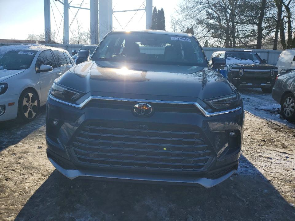 75838885 :رقم المزاد ، 5TDADAB53TS028402 vin ، 2026 Toyota Grand Highlander مزاد بيع
