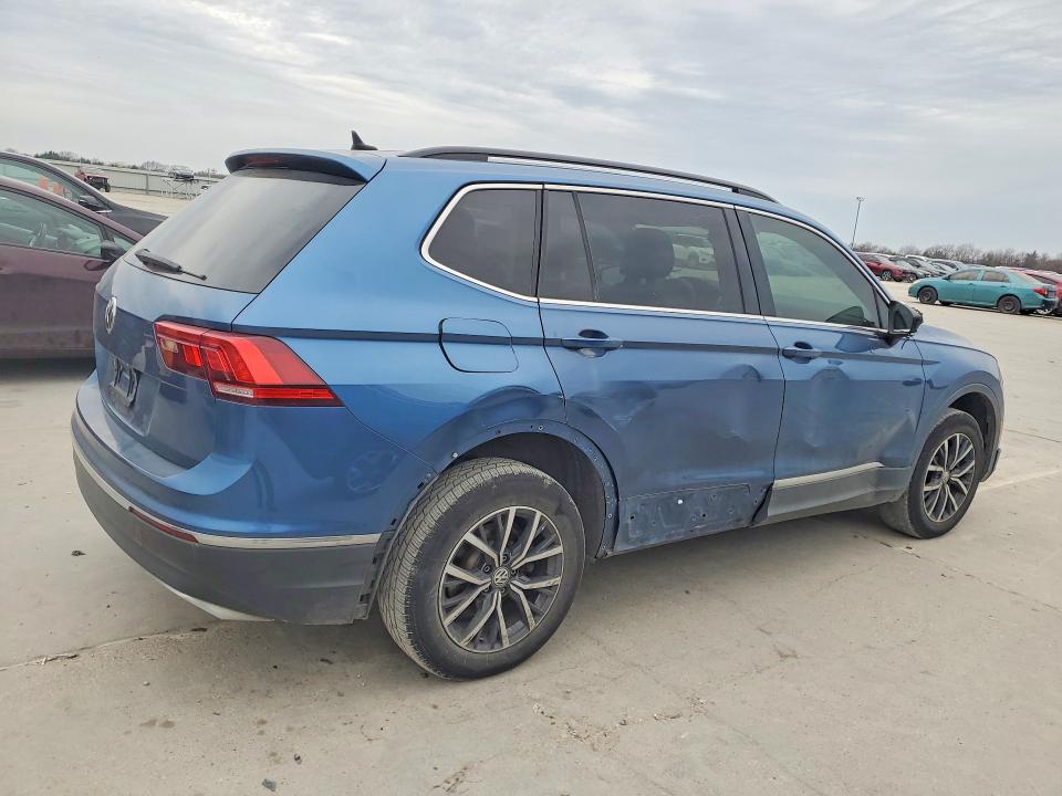 Продажа на аукционе авто 2020 Volkswagen Tiguan, vin: 3VV3B7AX3LM094633, номер лота: 76599755