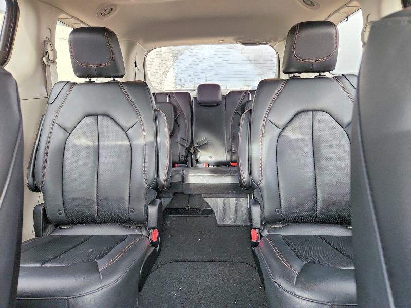 76138765 :رقم المزاد ، 2C4RC1EG8HR544550 vin ، 2017 Chrysler Pacifica T مزاد بيع