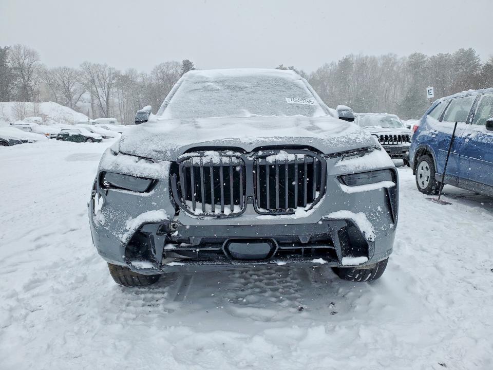 76629765 :رقم المزاد ، 5UX23EM06R9U62884 vin ، 2024 Bmw X7 مزاد بيع