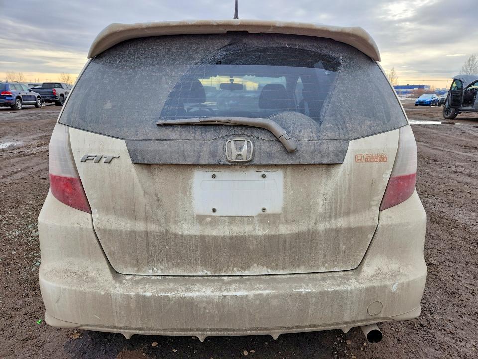 2013 Honda Fit მანქანა იყიდება აუქციონზე, vin: LUCGE8G57D3000674, აუქციონის ნომერი: 75237545