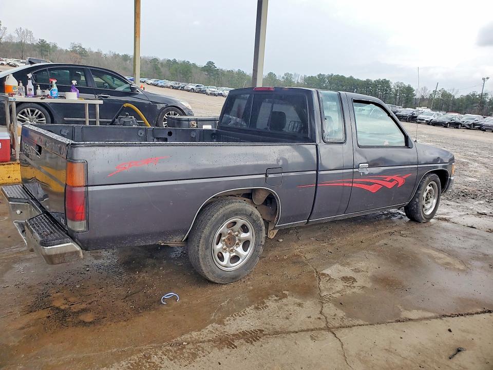 1997 Nissan Truck მანქანა იყიდება აუქციონზე, vin: 1N6SD16SXVC349472, აუქციონის ნომერი: 79071755