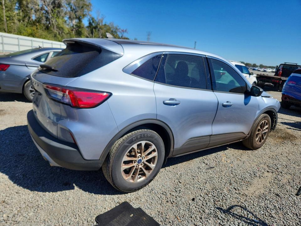 2022 Ford Escape მანქანა იყიდება აუქციონზე, vin: 1FMCU0G68NUB61672, აუქციონის ნომერი: 50688586