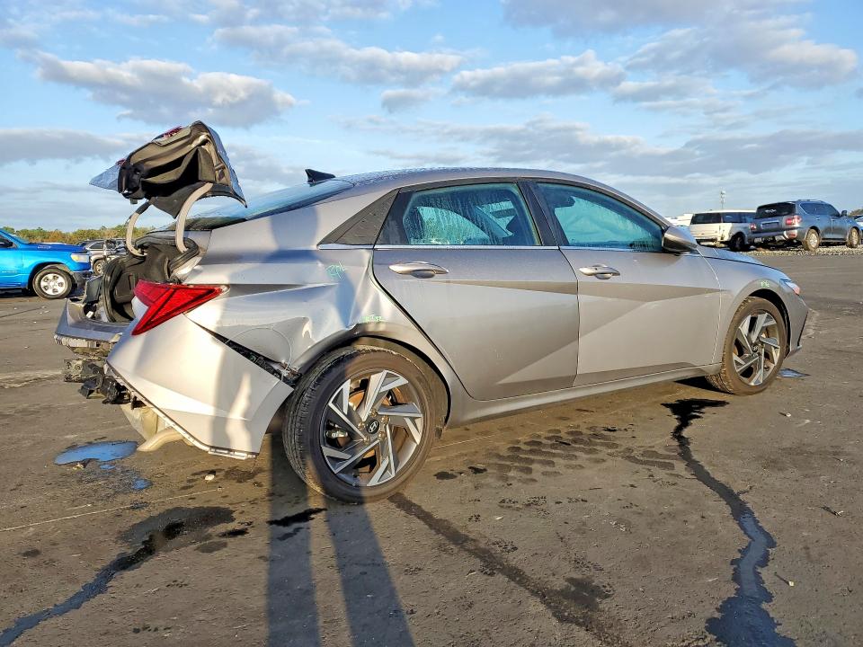 2025 Hyundai Elantra მანქანა იყიდება აუქციონზე, vin: KMHLS4DG5SU974232, აუქციონის ნომერი: 77474295