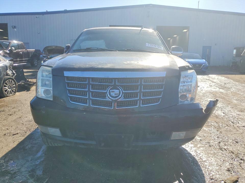 Продаж на аукціоні авто 2007 Cadillac Escalade, vin: 1GYFK63827R239980, номер лоту: 77916155