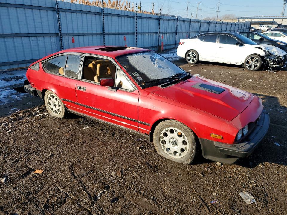 77372575 :رقم المزاد ، ZARAA6693F1006734 vin ، 1985 Alfa Romeo Gt مزاد بيع