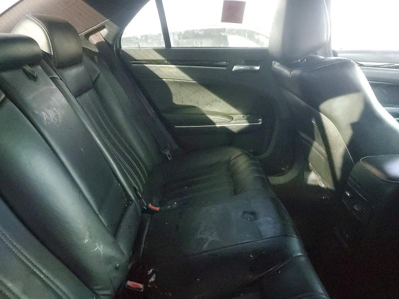 77692435 :رقم المزاد ، 2C3CCAGG7JH240760 vin ، 2018 Chrysler 300 مزاد بيع