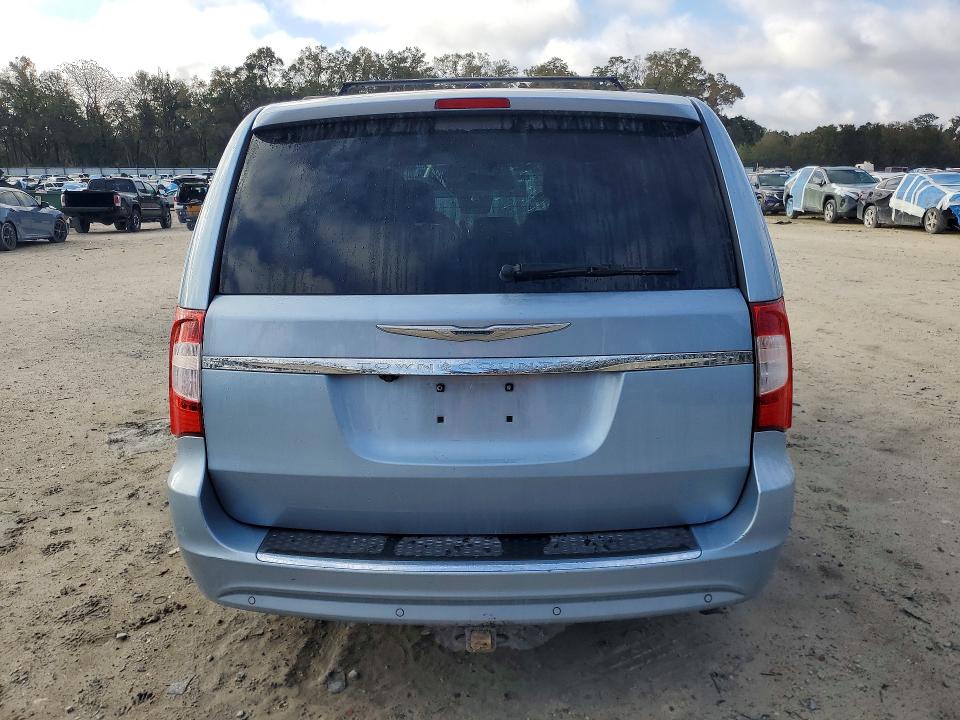 76923265 :رقم المزاد ، 2C4RC1CG2DR512318 vin ، 2013 Chrysler Town & Country مزاد بيع