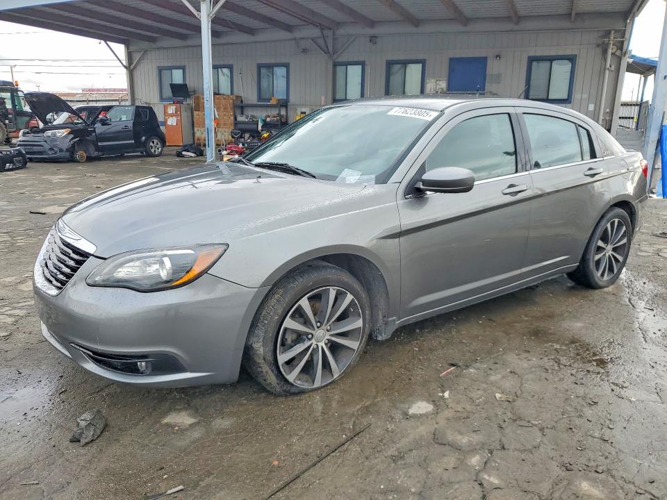2013 Chrysler 200 მანქანა იყიდება აუქციონზე, vin: 1C3CCBBB6DN633257, აუქციონის ნომერი: 77623805