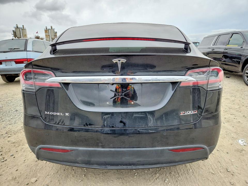 Продаж на аукціоні авто 2018 Tesla Model X, vin: 5YJXCBE44JF142920, номер лоту: 76669465