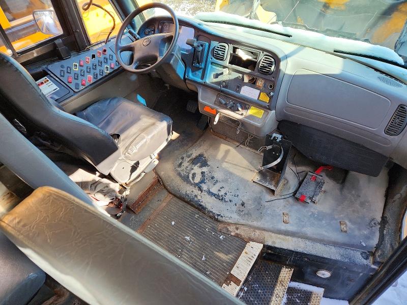 Продажа на аукционе авто 2011 Freightliner Saf-t-liner C2, vin: 4UZABRDUXBCAU4250, номер лота: 75967745