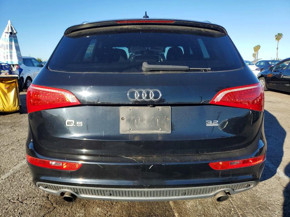 Продажа на аукционе авто 2010 Audi Q5, vin: WA1MKBFPXAA109437, номер лота: 77181325