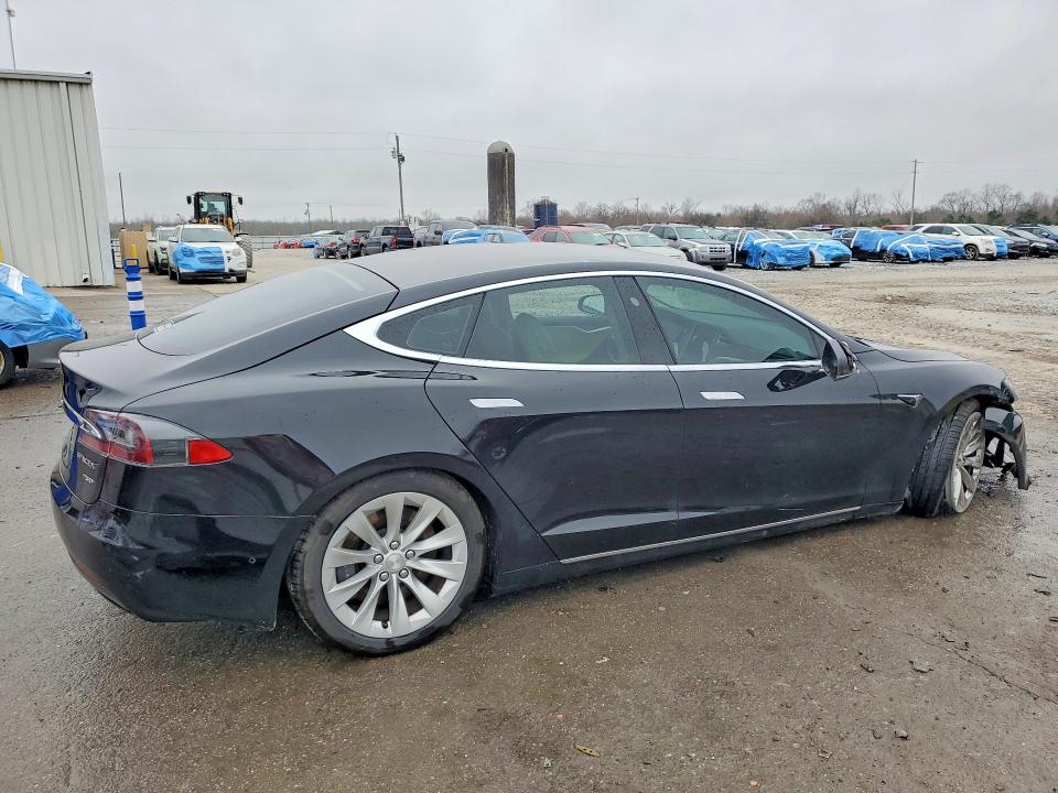 Продажа на аукционе авто 2018 Tesla Model S, vin: 5YJSA1E21JF244488, номер лота: 77409895