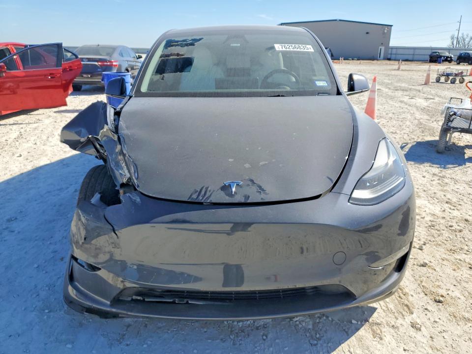 2023 Tesla Model Y მანქანა იყიდება აუქციონზე, vin: 7SAYGDEE8PA153635, აუქციონის ნომერი: 76256835