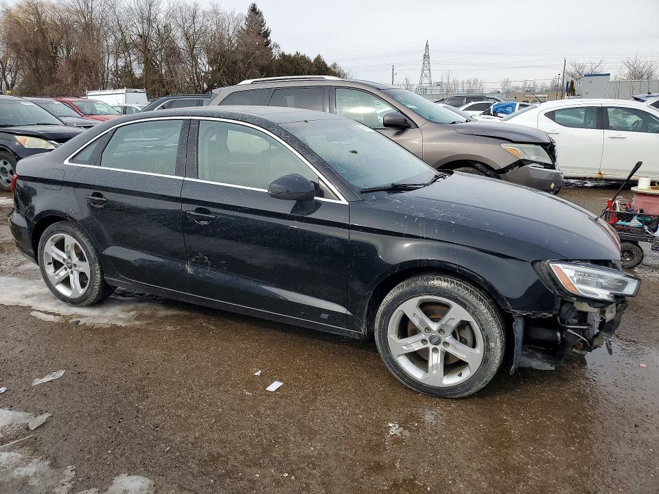2017 Audi A3 მანქანა იყიდება აუქციონზე, vin: WAUB8GFF1H1010870, აუქციონის ნომერი: 76931115