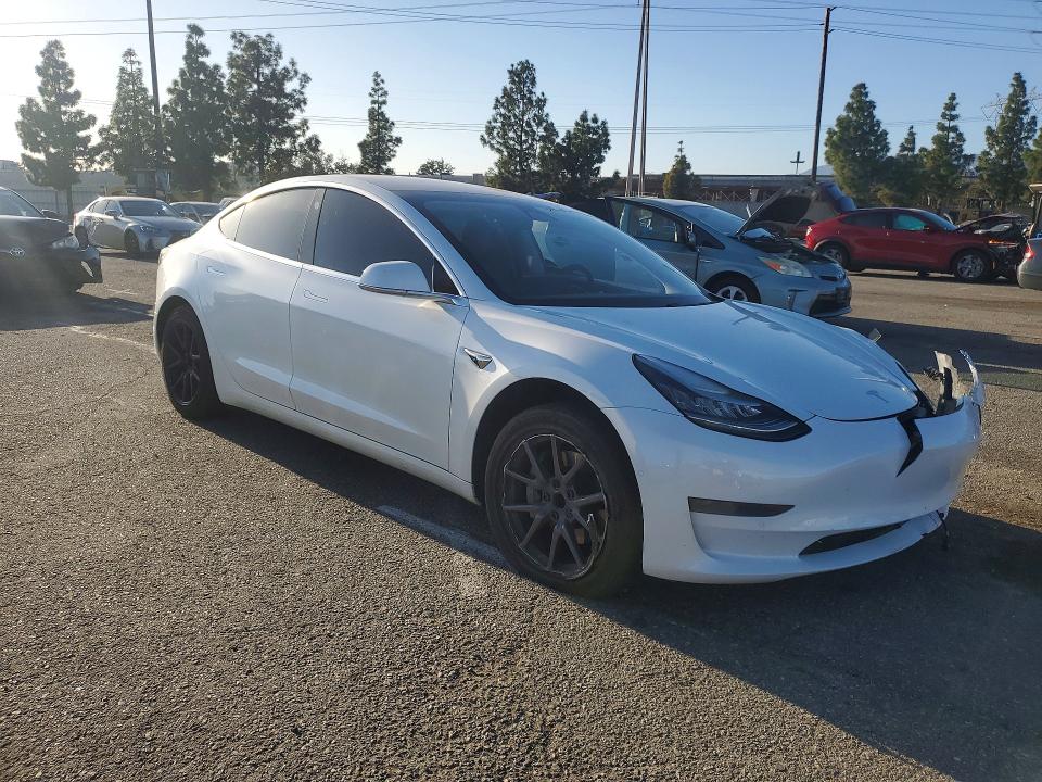 75676865 :رقم المزاد ، 5YJ3E1EA8LF660671 vin ، 2020 Tesla Model 3 مزاد بيع