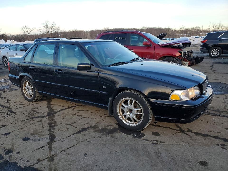 75781345 :رقم المزاد ، YV1LS56D7Y2667110 vin ، 2000 Volvo S70 مزاد بيع