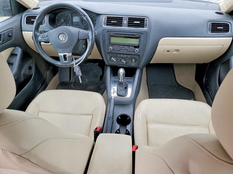 2011 Volkswagen Jetta მანქანა იყიდება აუქციონზე, vin: 3VWDX7AJ1BM327856, აუქციონის ნომერი: 76212345