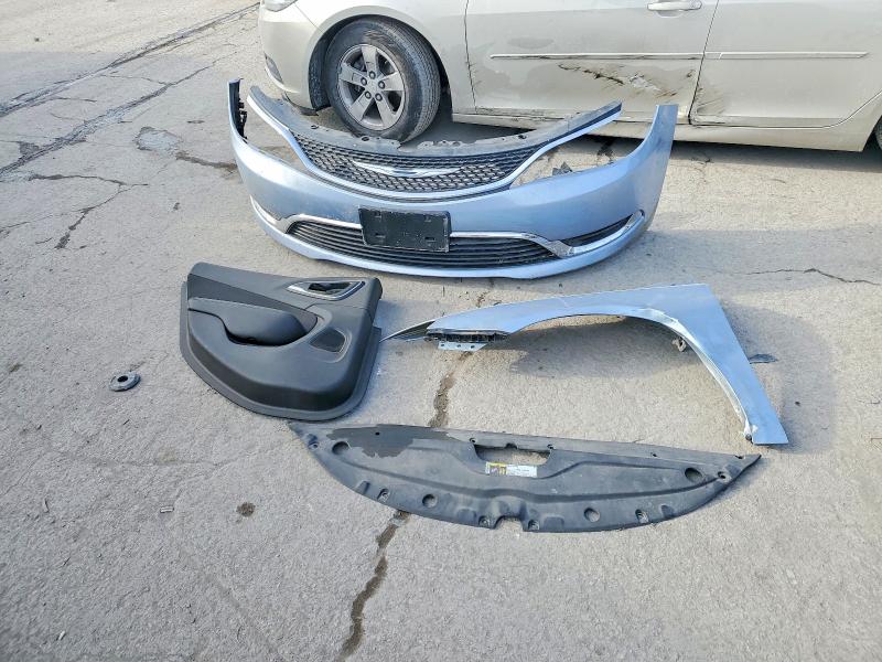 Продажа на аукционе авто 2015 Chrysler 200, vin: 1C3CCCAB5FN709643, номер лота: 98635055