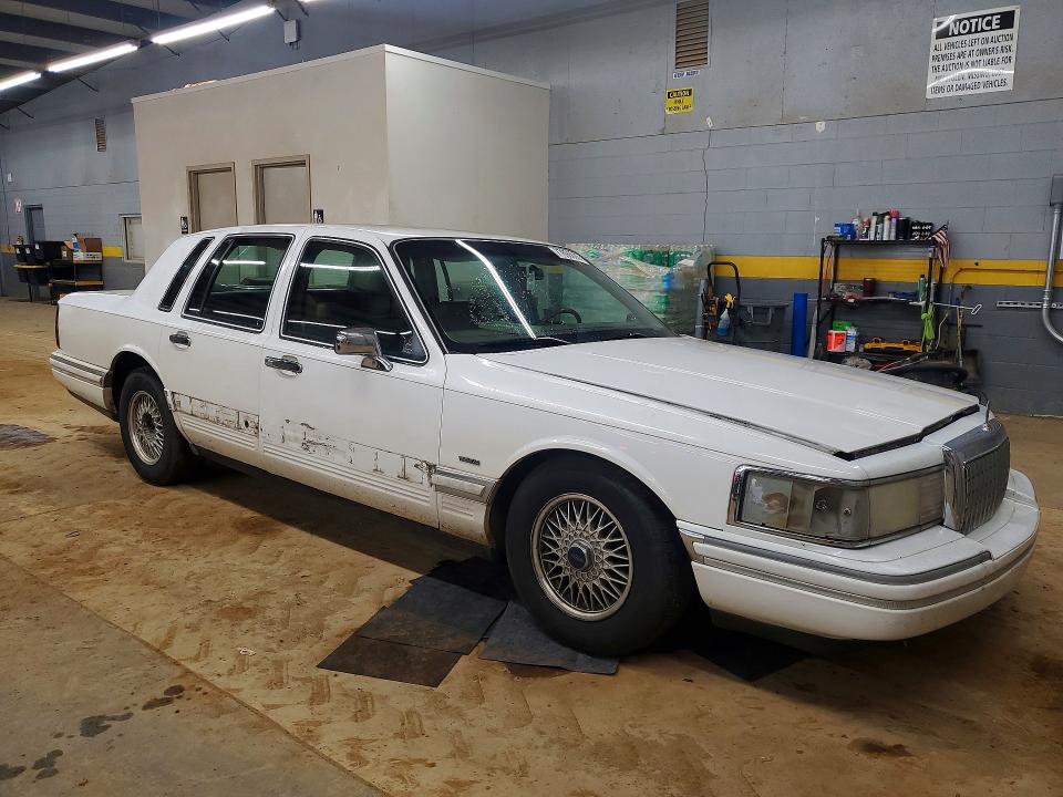 Aukcja sprzedaży 1994 Lincoln Town Car, vin: 1LNLM82W9RY734843, numer aukcji: 77698605
