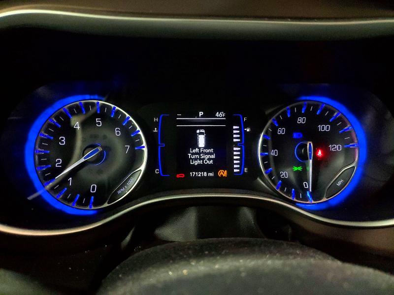 76969565 :رقم المزاد ، 2C4RC1BG5KR537289 vin ، 2019 Chrysler Pacifica مزاد بيع